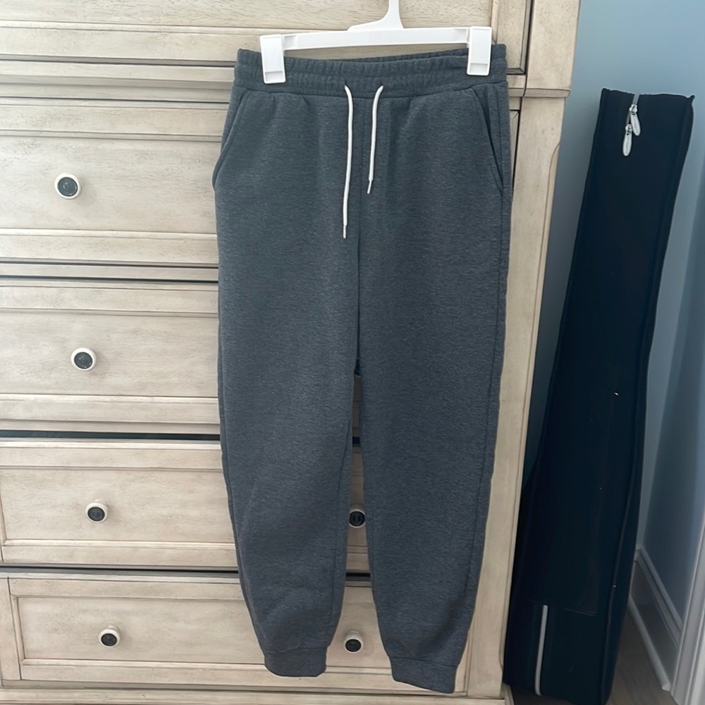 Size medium gray sweatpants